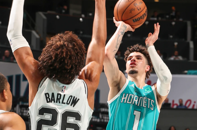 转折点夏洛特黄蜂门线救险；CBA季后赛关键时刻攻防权衡；信心回归；医务组通报恢复的简单介绍-友博网页版