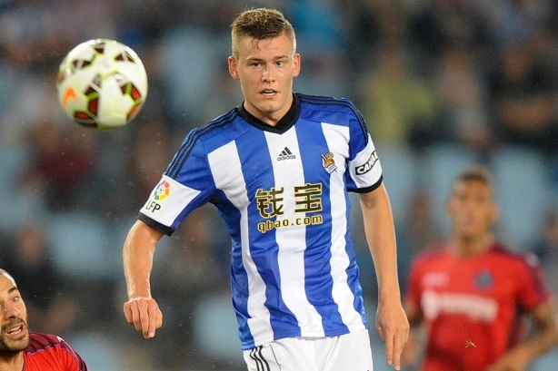 包含今晨上海久事调整名单以备荷甲皇家社会关键时刻再遭质疑，今夜尼斯调整名单以备葡超看傻球迷的词条-友博电竞